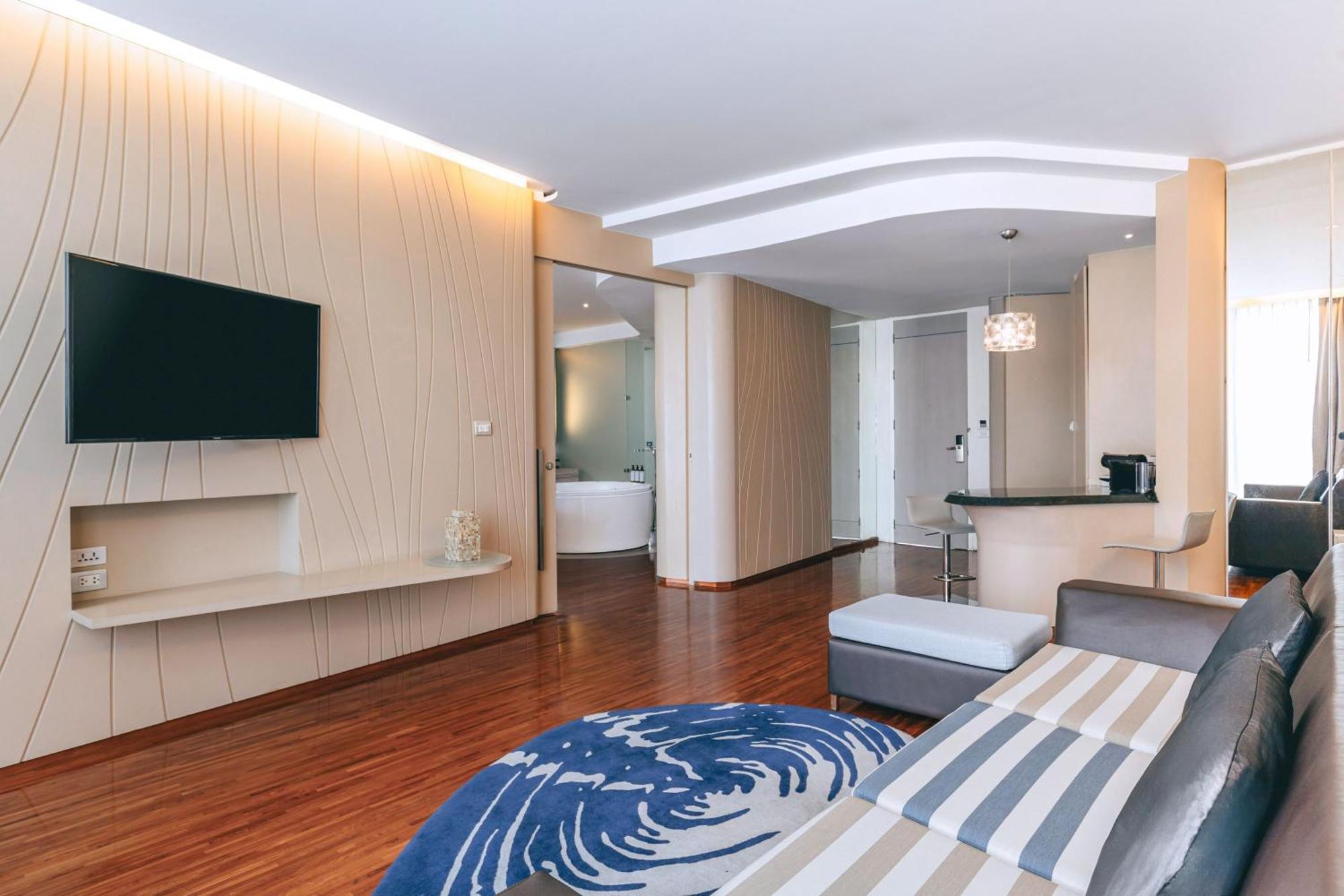 Hotel Baraquda Heeton Pattaya By Compass Hospitality Zewnętrze zdjęcie