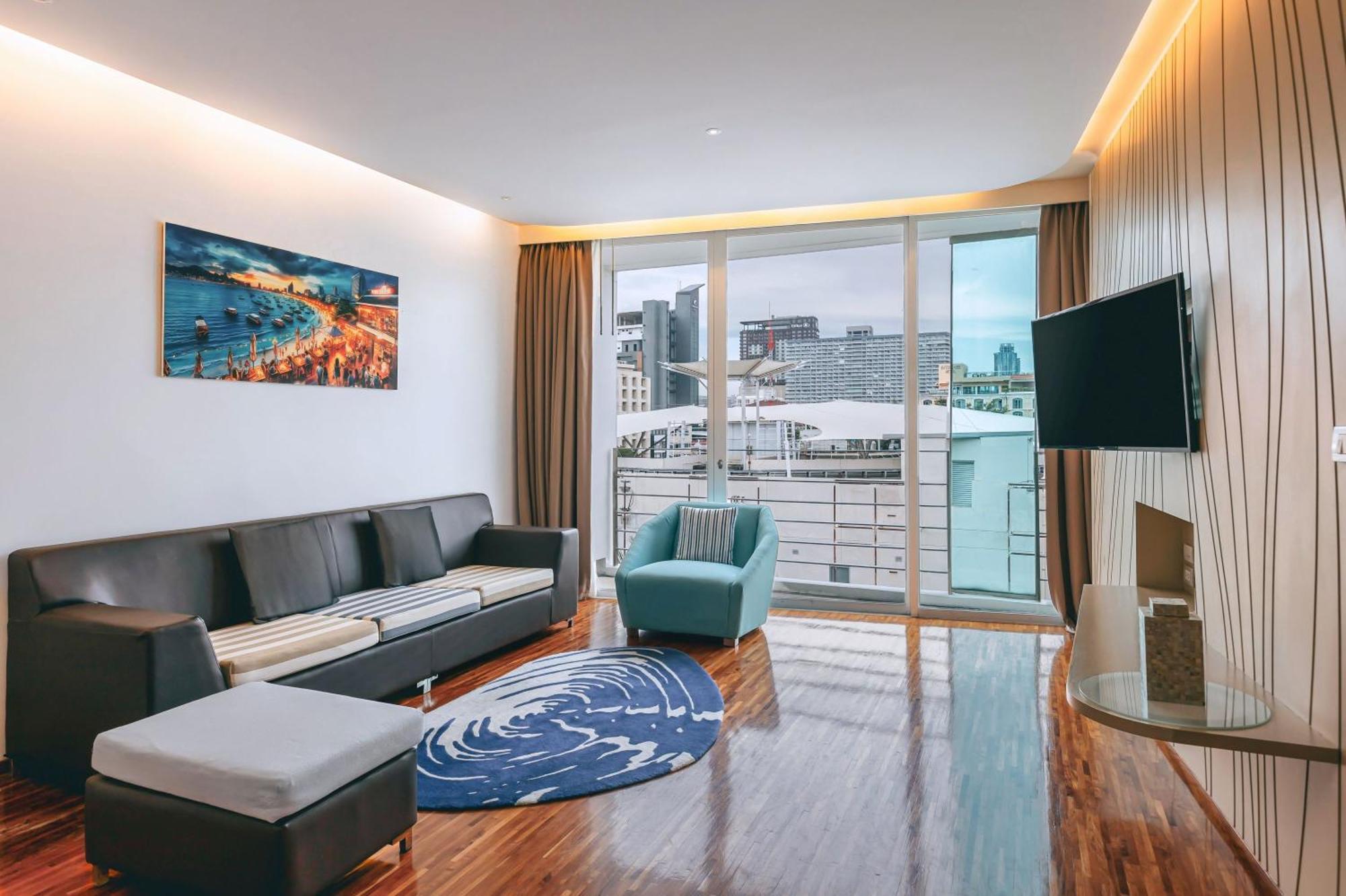 Hotel Baraquda Heeton Pattaya By Compass Hospitality Zewnętrze zdjęcie